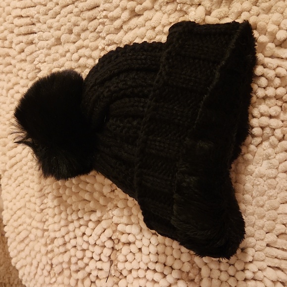 NEW UGG INFINITY SCARF AND HAT SET - Picture 4 of 4